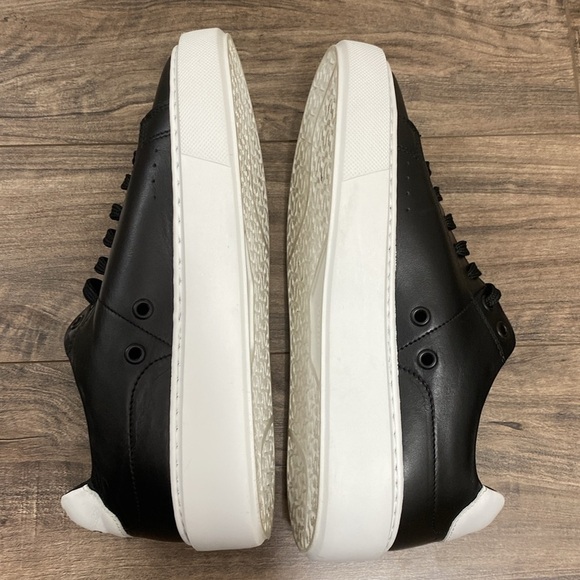 EUC HUGO Quiver Derby LT Black leather sneaker with white sole size 38 - Picture 4 of 9